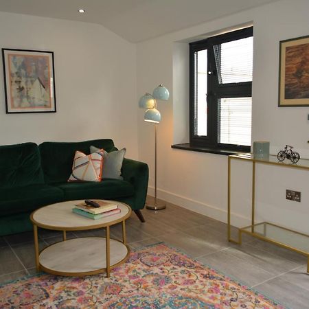 8 Jarn Court Apartment อ็อกซ์ฟอร์ด ภายนอก รูปภาพ