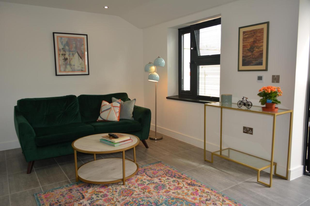 8 Jarn Court Apartment อ็อกซ์ฟอร์ด ภายนอก รูปภาพ