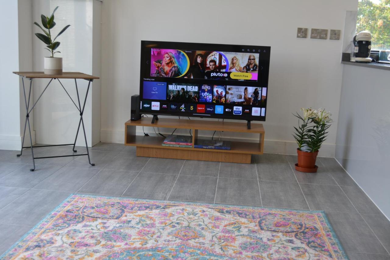 8 Jarn Court Apartment อ็อกซ์ฟอร์ด ภายนอก รูปภาพ