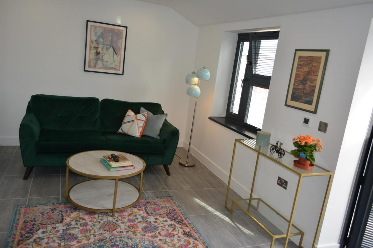 8 Jarn Court Apartment อ็อกซ์ฟอร์ด ภายนอก รูปภาพ
