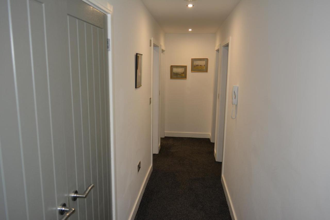 8 Jarn Court Apartment อ็อกซ์ฟอร์ด ภายนอก รูปภาพ
